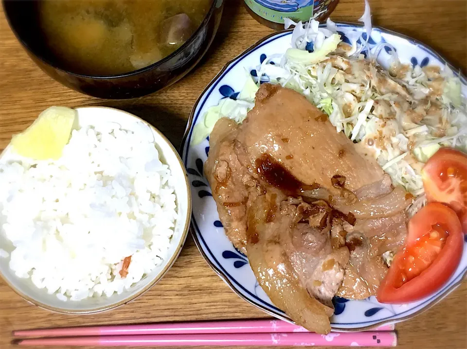 生姜焼きとナスのお味噌汁❤️|ミキさん