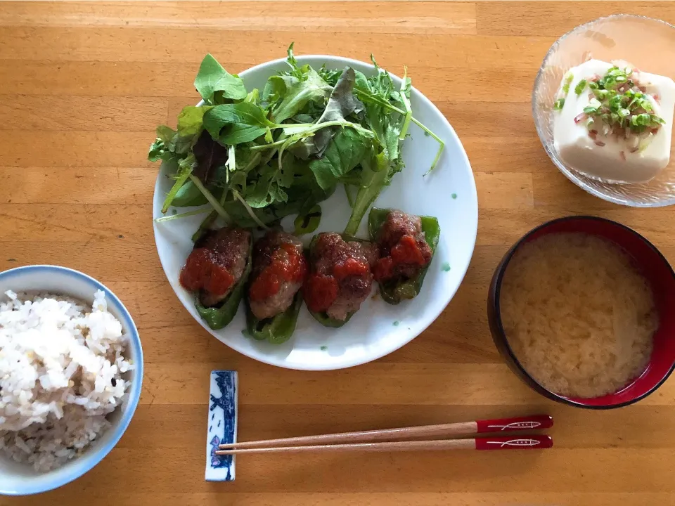 Snapdishの料理写真:夕飯🎵ピーマン肉詰め🎵|kiyominさん