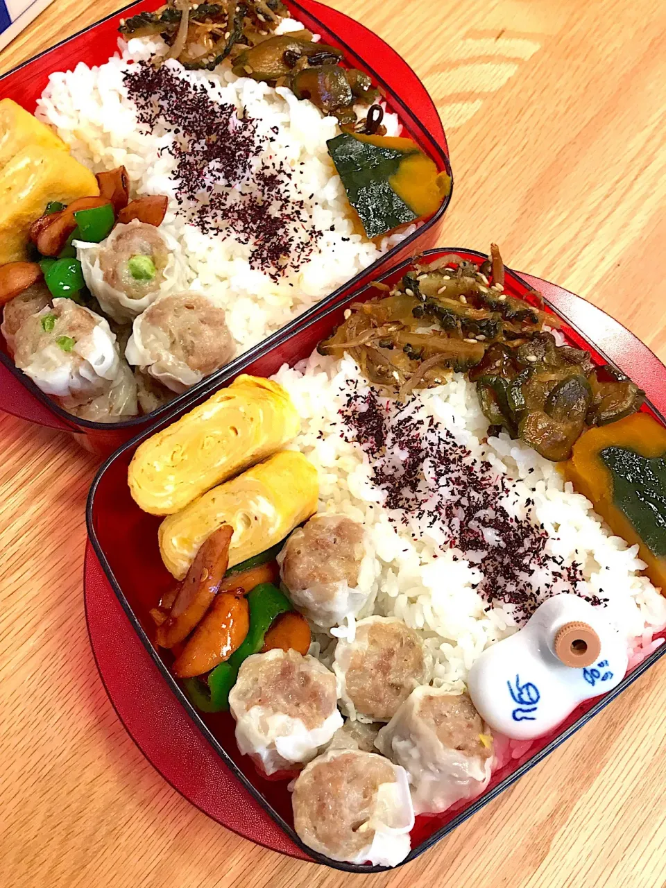 Snapdishの料理写真:2018.8.20 中3＆高３男子焼売弁当〜🍱
 #中3弁当 
 #高3弁当  #高3弁当  #お弁当|mari-pさん