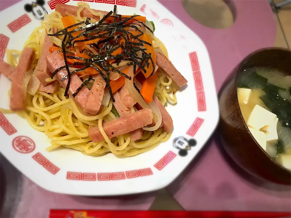 スパム塩焼きそば|Mariettyさん