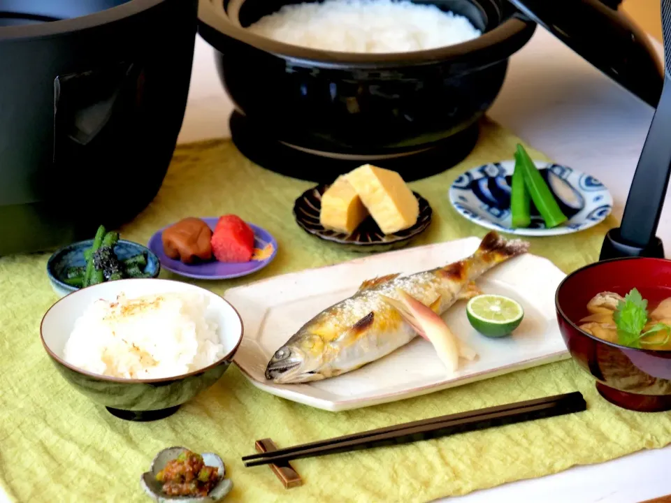 シロカのかまどさん電気と鮎の塩焼きとご飯のお供達♬|SnapdishJPさん