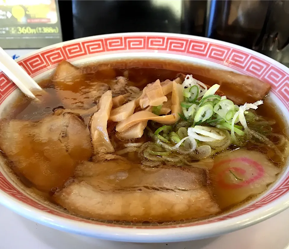 営業マンの昼ごはん☀️☀️🔆
新・極上中華そば🍜 うまいじゃん🍜(ㆆ﹃ㆆ  )|ぽんたさん