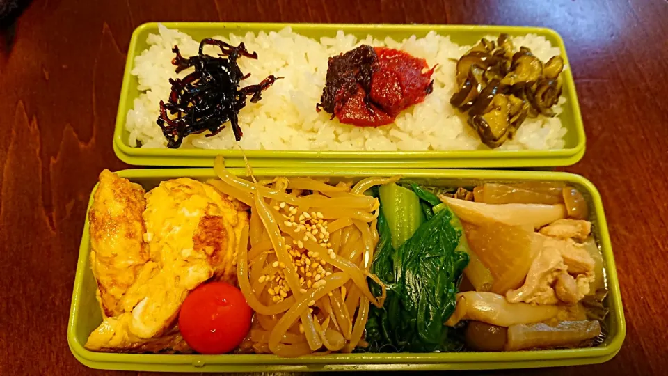 Snapdishの料理写真:鶏の煮物弁当|りょーさん