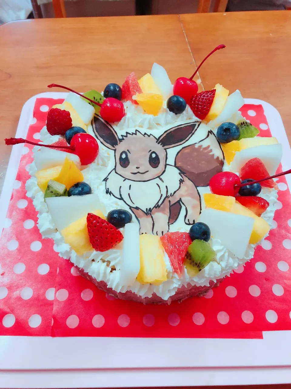 Snapdishの料理写真:ポケモン「イーブイ」キャラケーキ🎂|JunNaoさん