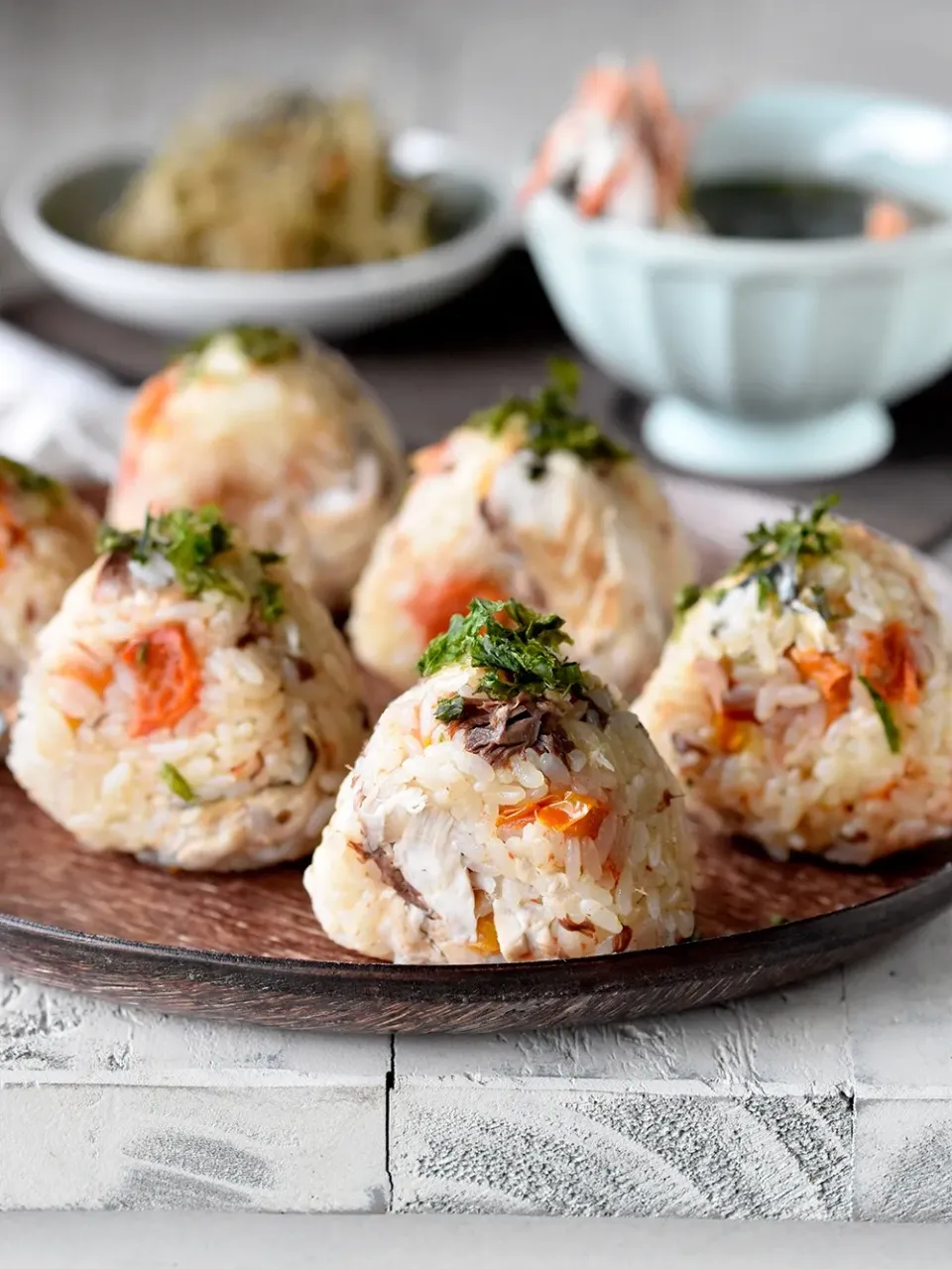 冷めても美味♥焼きさばとドライトマト♥和イタリアン♥おにぎり【*超簡単 *炊飯器 *技あり】 : 世界のおかわりごはん　金魚の肴|青山金魚さん