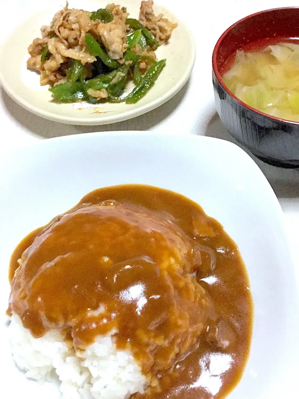 Snapdishの料理写真:豚コマの青椒肉絲、冷凍野菜のお片づけ味噌汁、カレー残り|Ayaさん