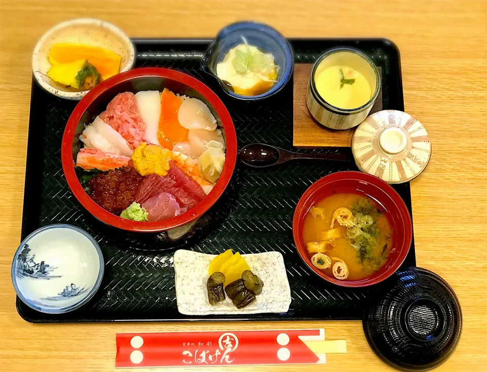 海鮮丼  こばけんさん。|あひるさん