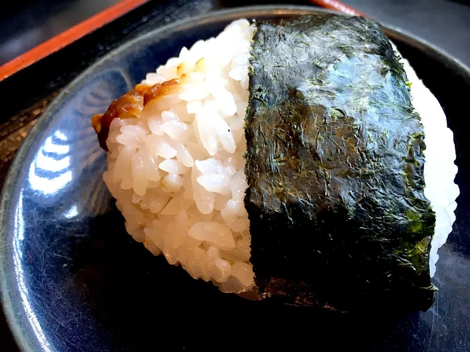 そば味噌おにぎり🍙|ゆうじ.さん