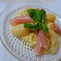 桃と生ハムの冷製パスタ|ひよこっちゃんさん