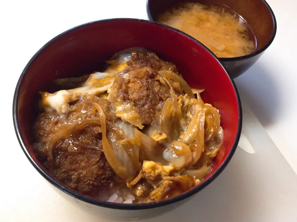 Snapdishの料理写真:大ヒット❣️玉子とじソースかつ丼😋|アライさんさん