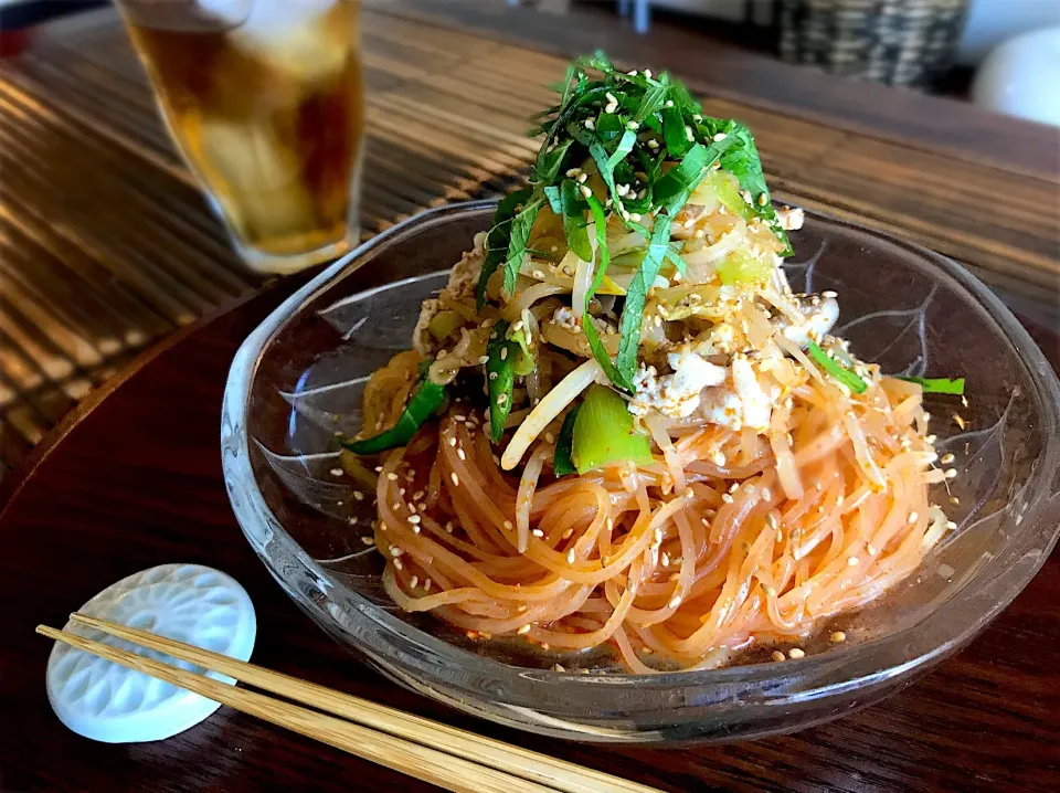 豚しゃぶのっけビビン麺|よっすぃさん