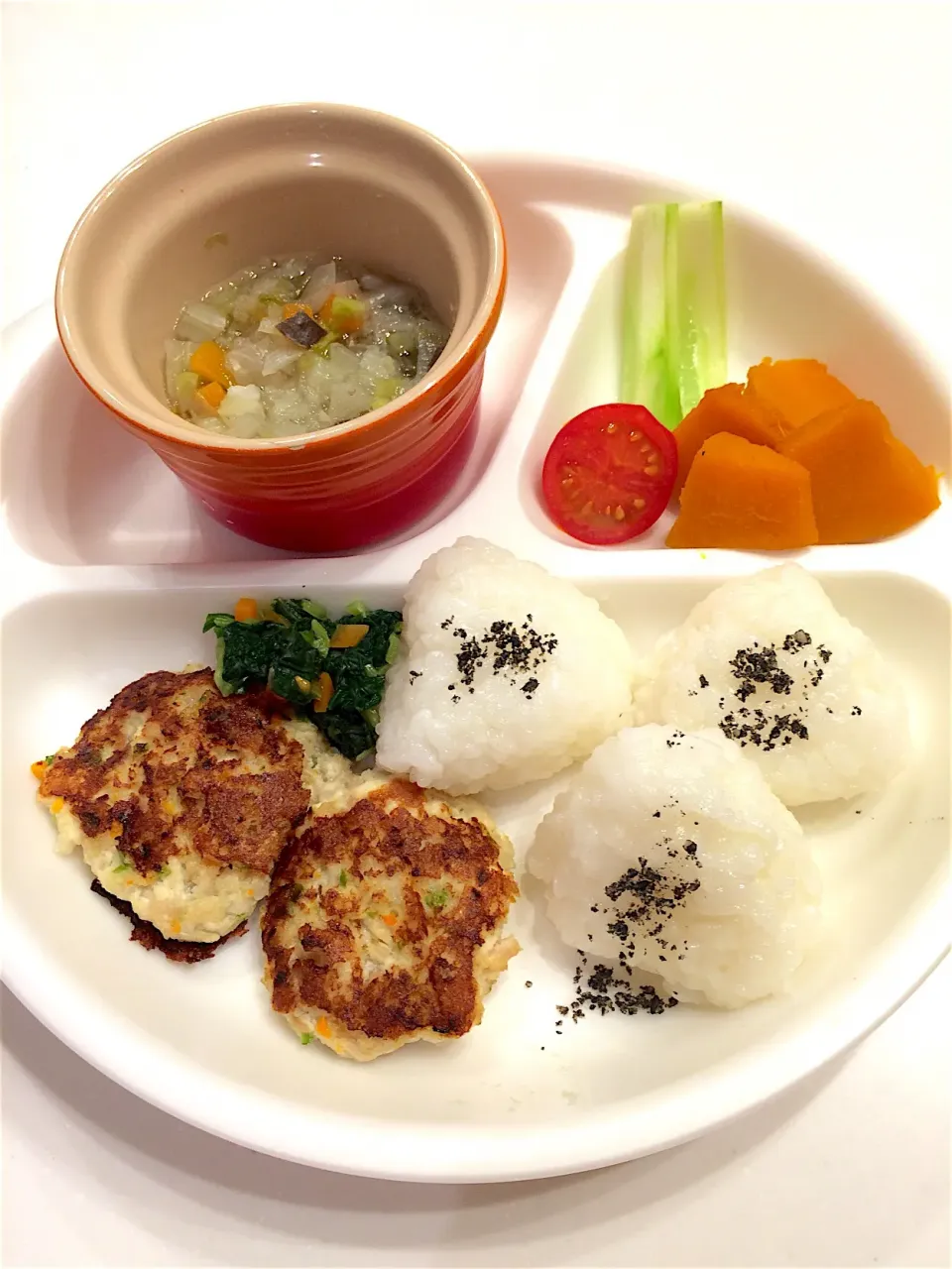 Snapdishの料理写真:1歳0ヶ月離乳食
8/14夕飯|airi-nさん