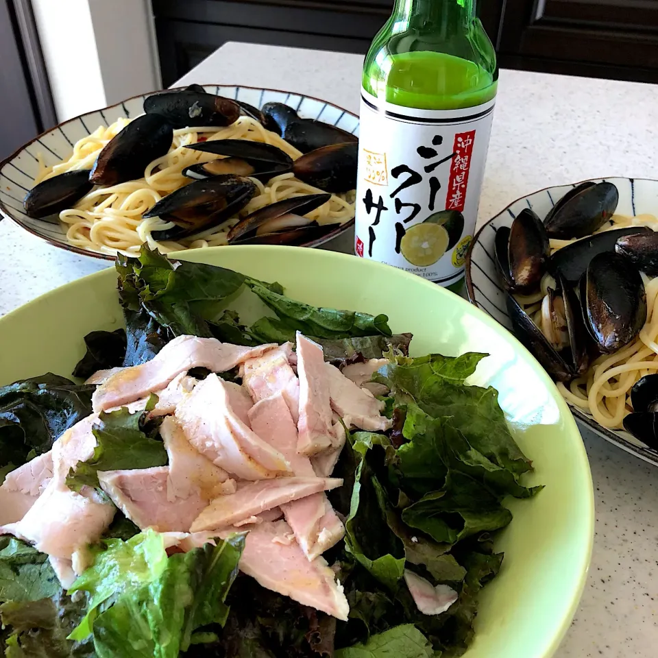 ローストポークサラダ🥗シークワーサー果汁で作ったドレッシングで🤗|ヨッチャンさん