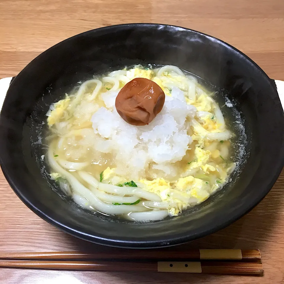 梅干しのみぞれ卵とじうどん|あきころさん