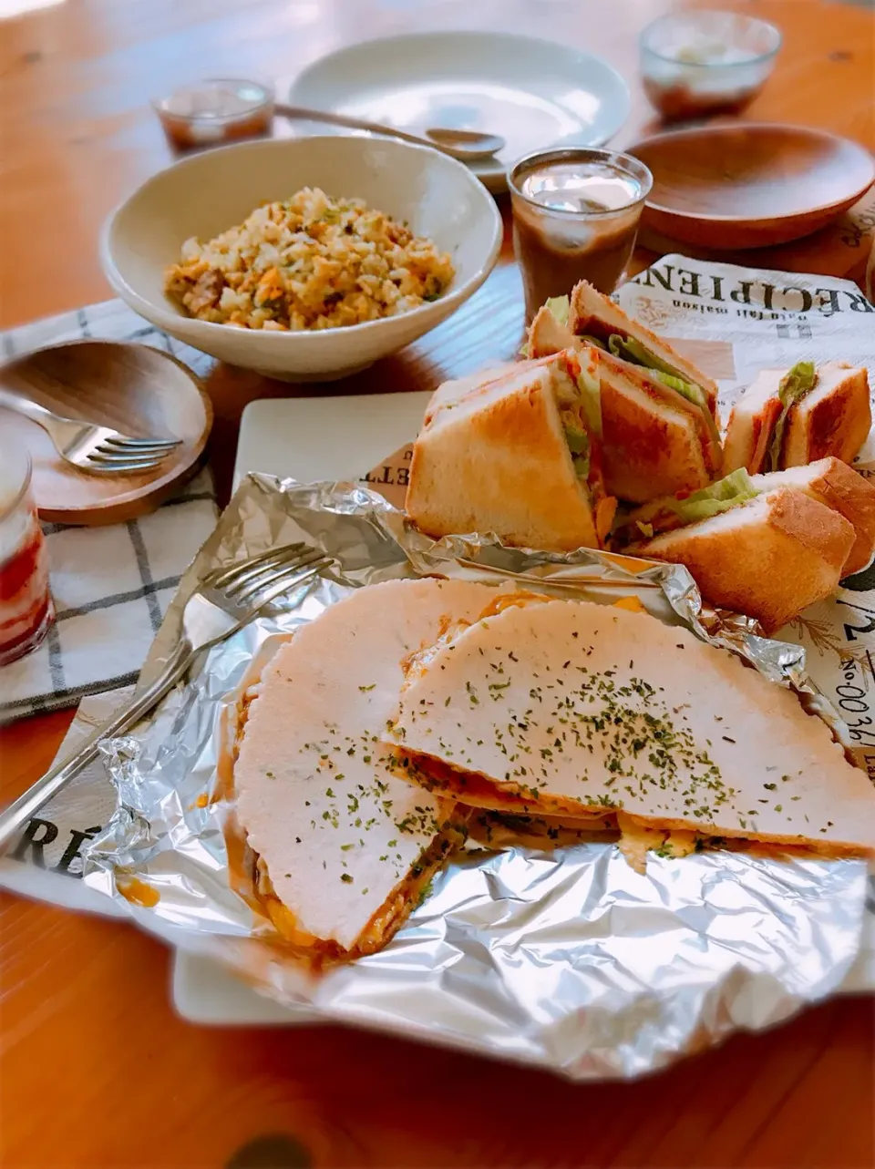 遅めの朝ごはん🍴|しんさんさん