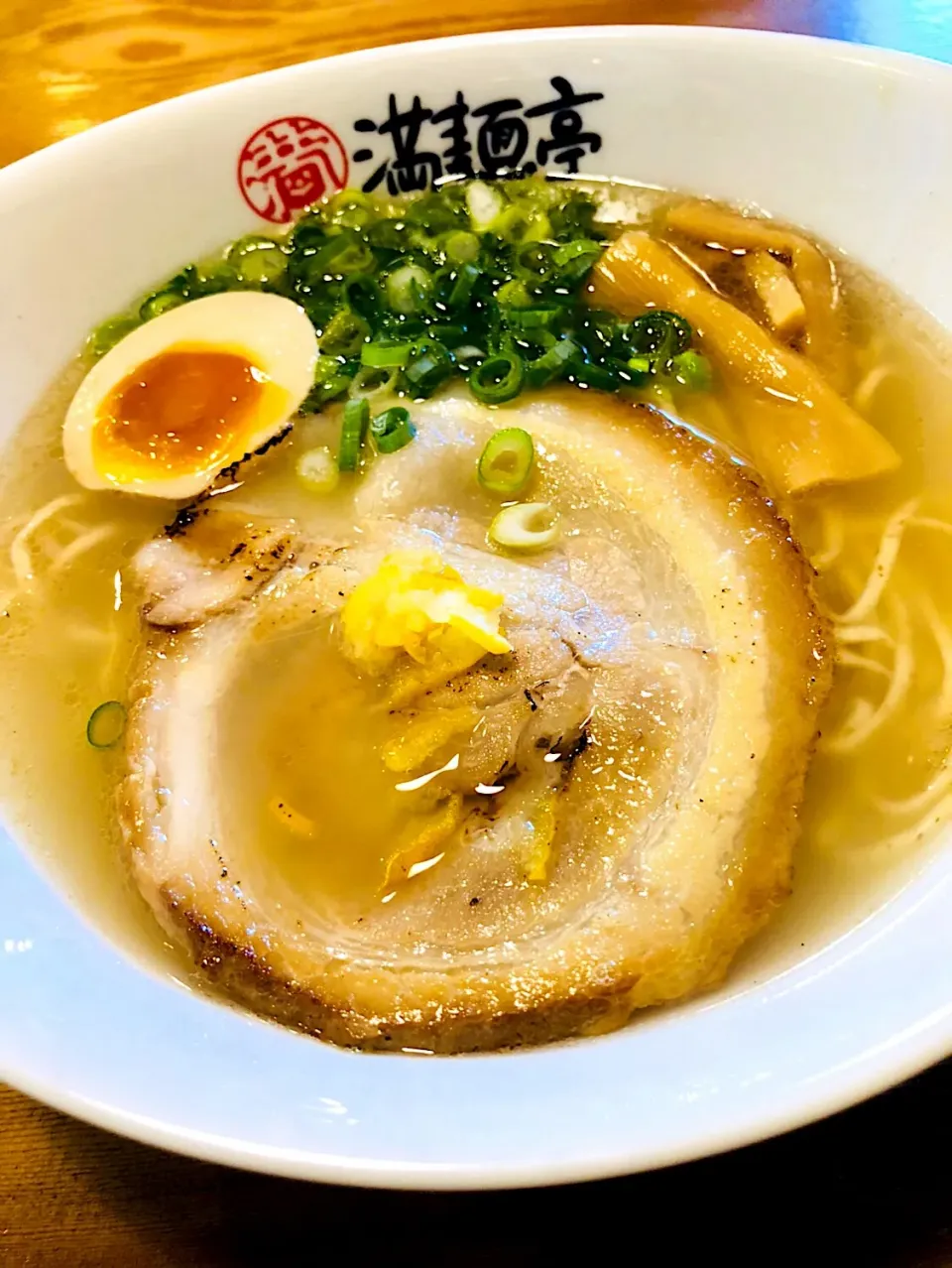 満麺亭の塩ラーメン🌸|うるるさん