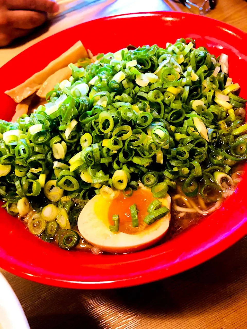 Snapdishの料理写真:醤油ラーメン(大盛)ネギ多め🌸|うるるさん