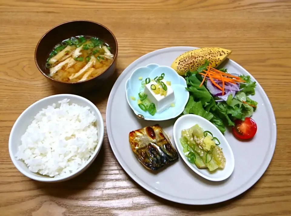 『珍しくおにぎり🍙じゃない朝ごはん コストコのおからを出さないお豆腐』|seri-chanさん