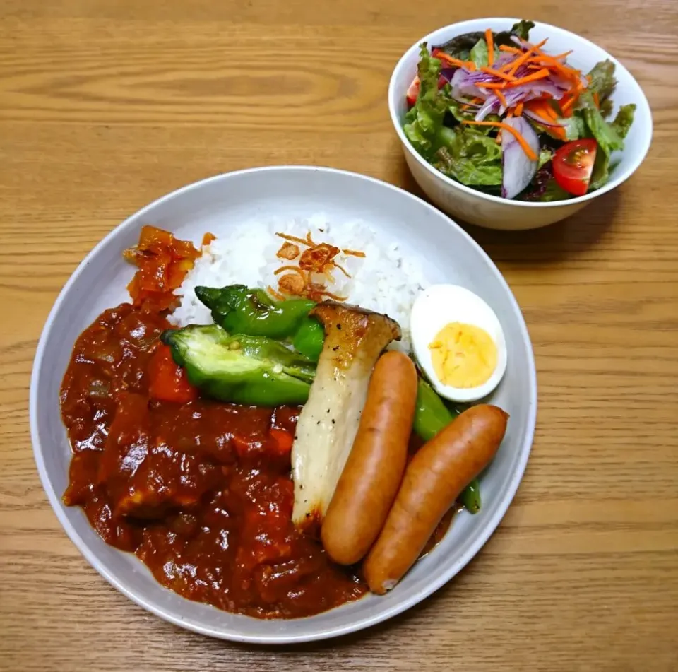 Snapdishの料理写真:『バーミキュラライスポットで無水トマトカレー』|seri-chanさん