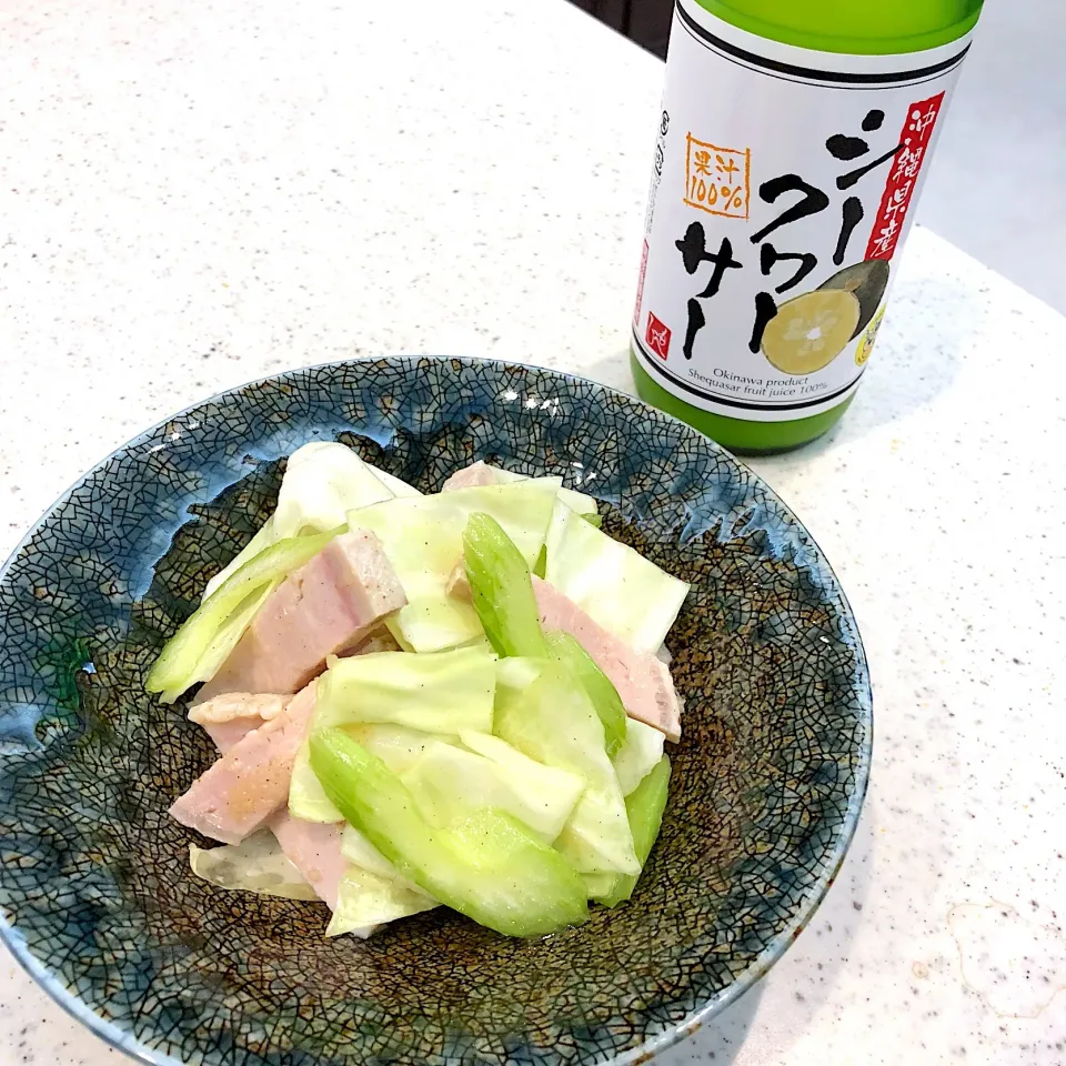 酢をシークワーサーに代えて作ったドレッシングで🥗|ヨッチャンさん