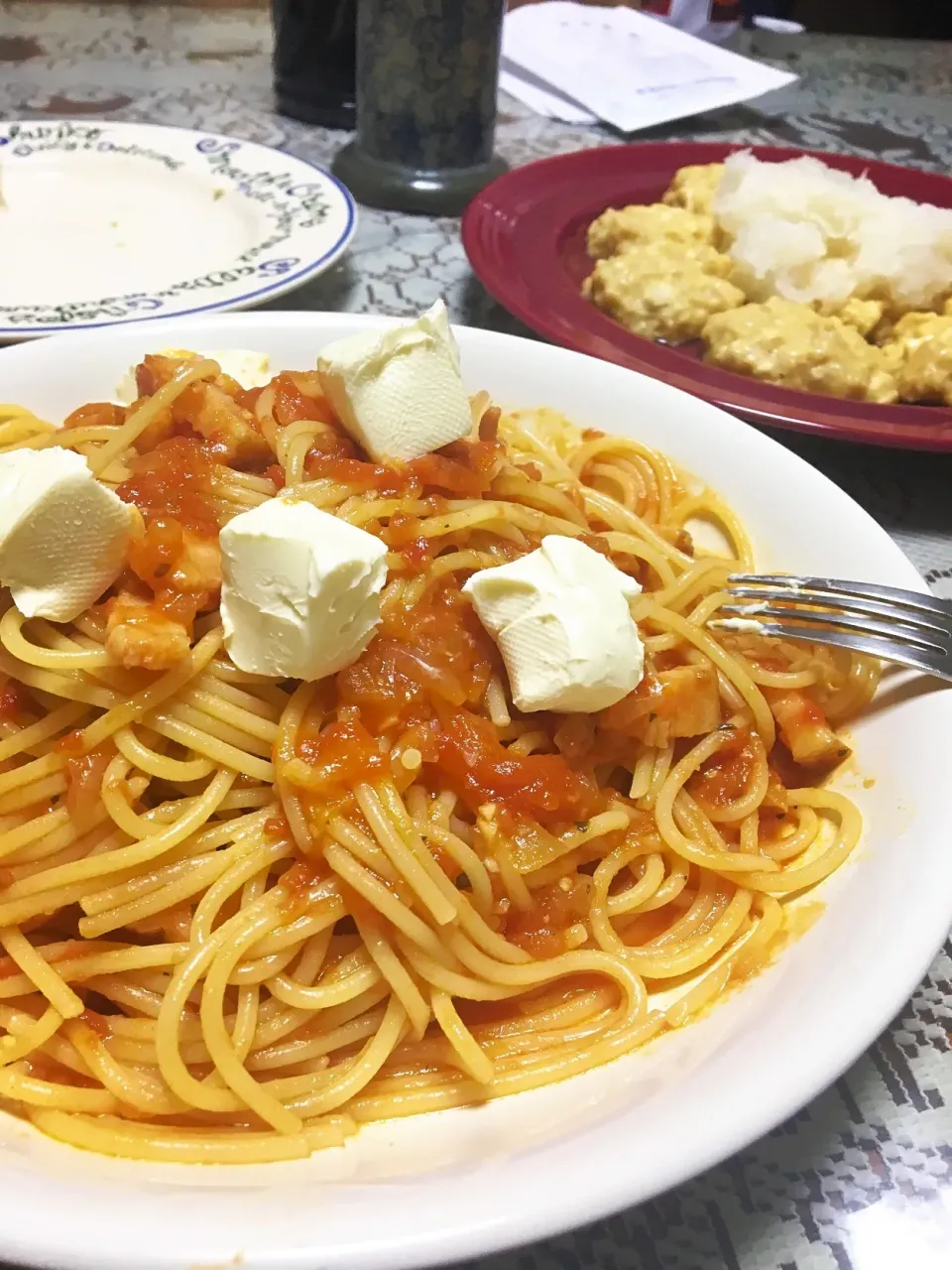 クリームチーズトマトソーススパゲティ|ヨシヨシさん