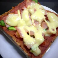 Snapdishの料理写真:Bread Pizza|Jenさん