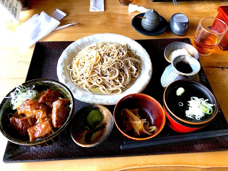 おろし蕎麦と飛騨牛ミニステーキ丼＼(^o^)／|すかラインさん