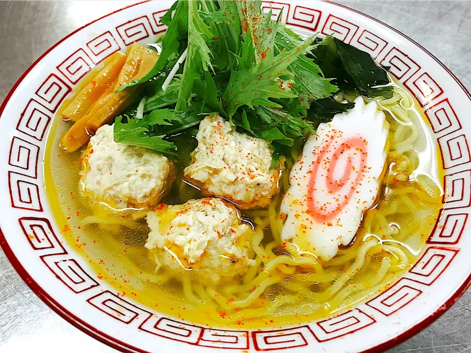 チキン団子のナンプラーベースのラーメン|ター坊さん