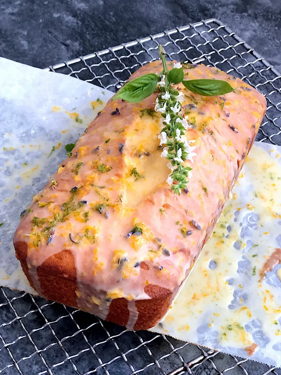 Snapdishの料理写真:Meyer lemon loaf cake with lemon, lime and lavender glaze|12Dragonさん