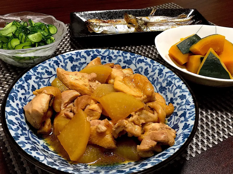 鶏肉と大根の煮物
ししゃも
かぼちゃの煮物
きゅうりとシソの梅肉和え|みっきーさん