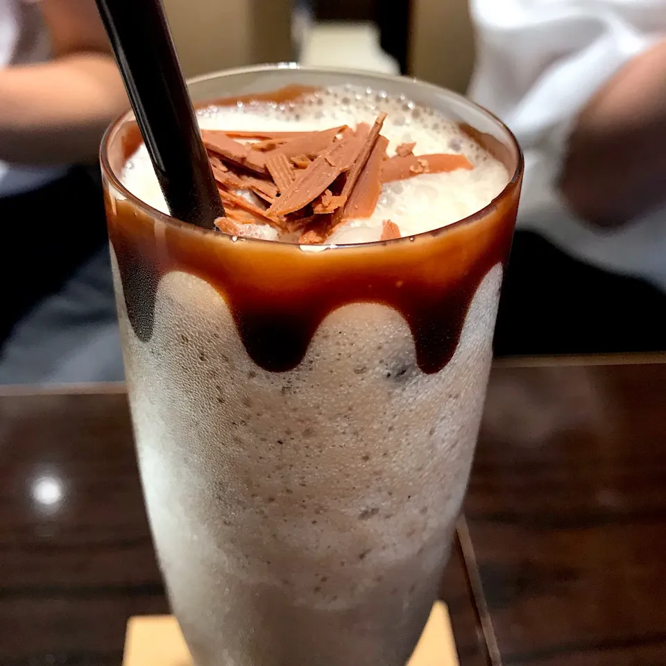 Snapdishの料理写真:アイスチョコレートドリンク☆リンツショコラカフェ|leimomiさん