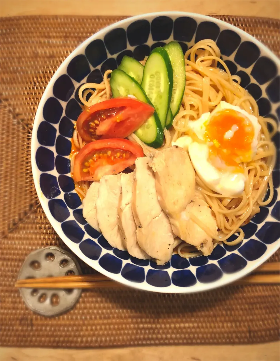 ビビン麺 自家製鶏ハムをトッピングに(o^^o)|すずさん