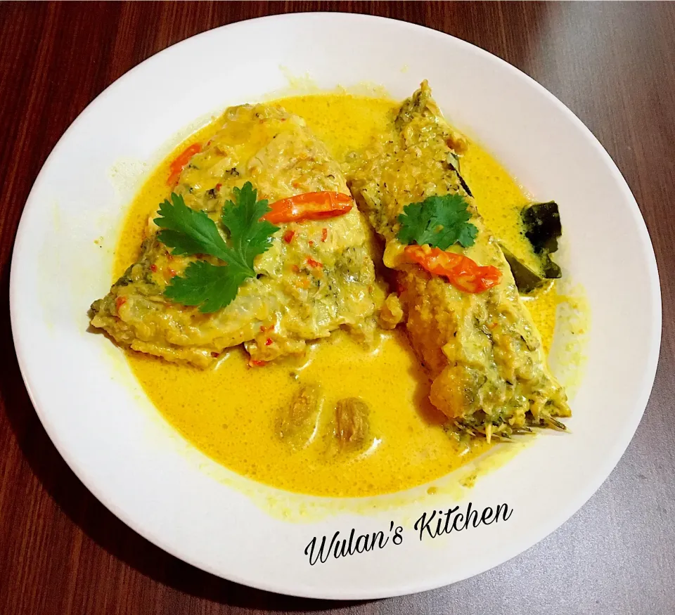 Fish With Spicy Coconut Sauce|Wulan’s Kitchenさん