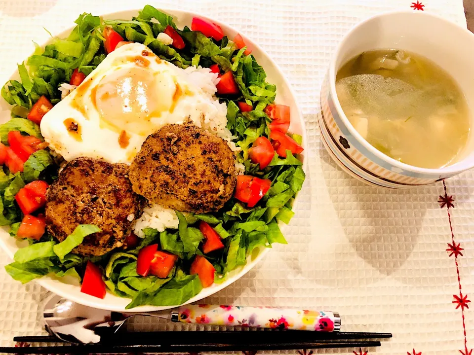 #豆腐ハンバーグ  で  #ロコモコ丼|ごはん🤤🍴さん