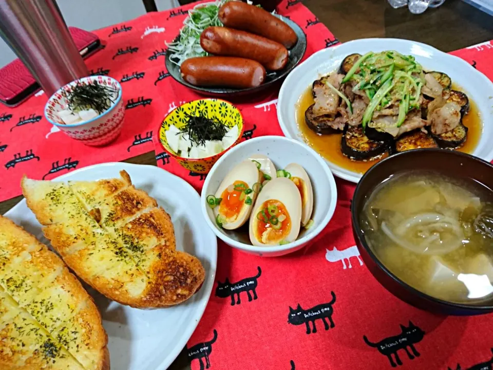 8月27日(月)の夜ごはん
 茄子と豚バラぽん酢  ほか、本日も食べ過ぎメニュー|和牛ハラミさん