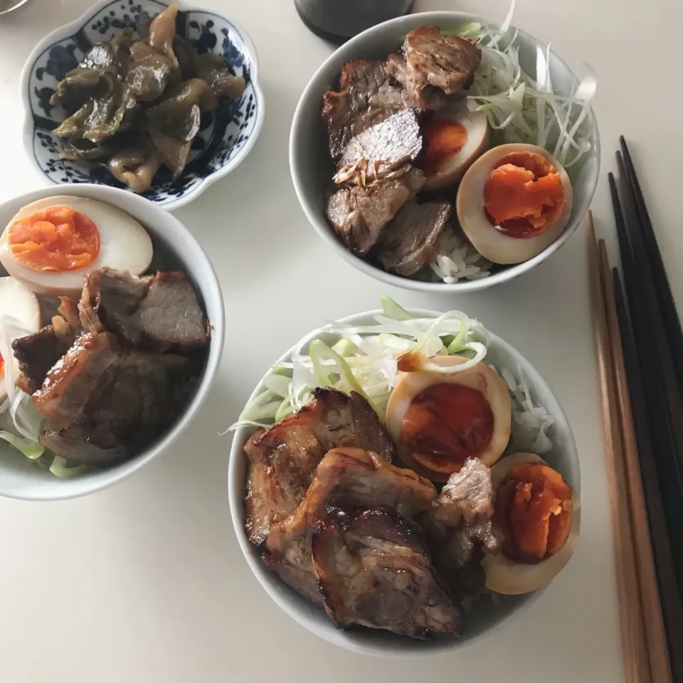 Snapdishの料理写真:ミニ焼豚丼|kayoさん