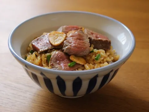 ステーキ混ぜご飯|ヤマサ醤油公式アカウントさん