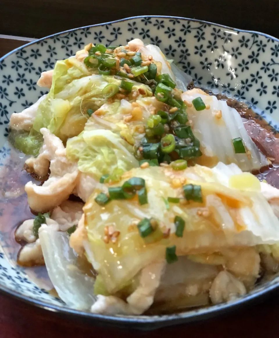 Snapdishの料理写真:白菜と鶏胸肉の重ね蒸し|みっちんさん