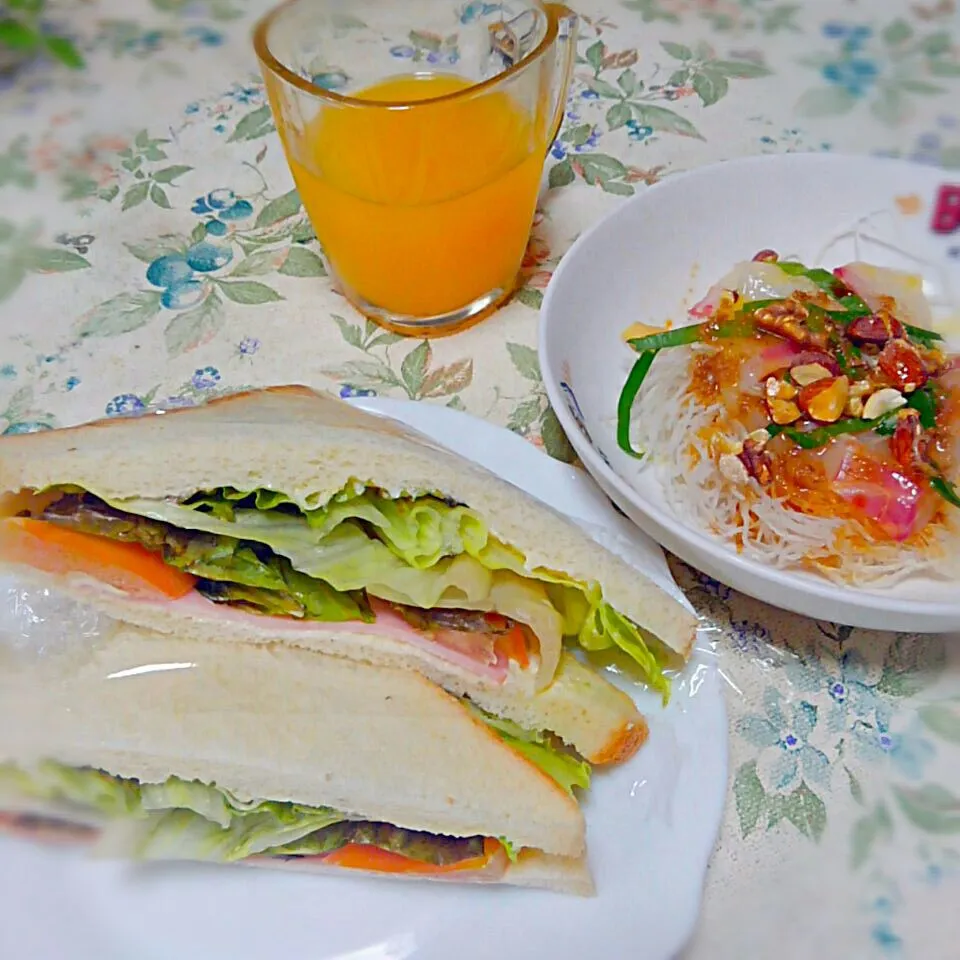 レタスハムサンド＆鯛のカルパッチョ風サラダ|うたかた。さん