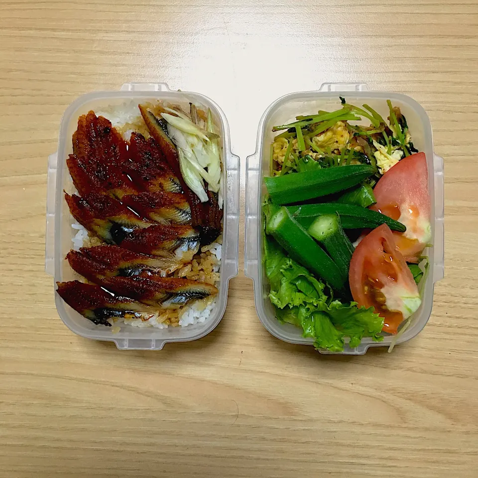 Snapdishの料理写真:今日のお弁当‼︎ 29 August
 #お弁当  #弁当  #bento  #bento  #お弁当の記録  #実家のお母ちゃん  #鰻弁当  #うなぎ弁当  #野菜たっぷり|Yoshinobu Nakagawaさん