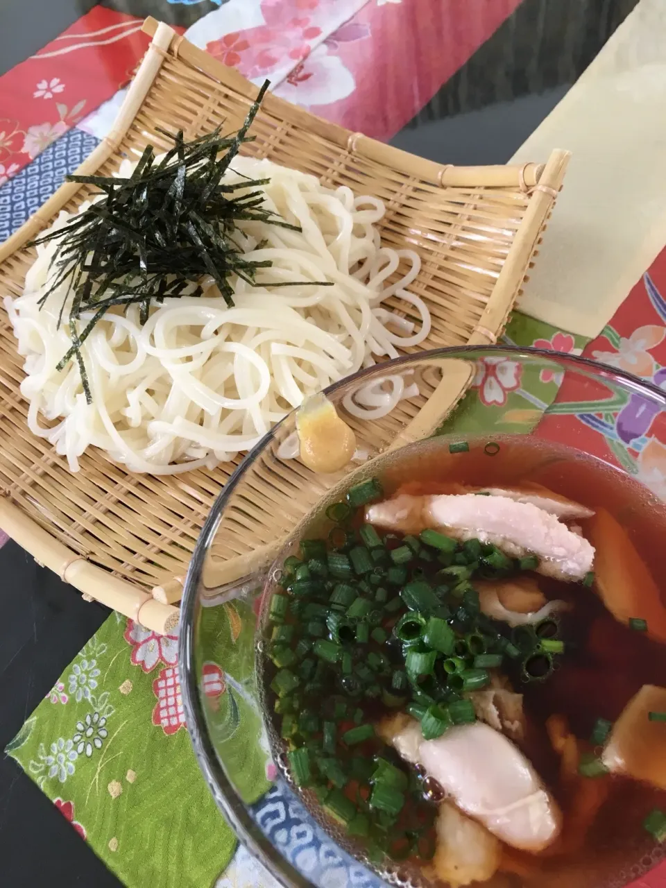 Snapdishの料理写真:半田素麺  鳥ハム入れてつけ麺風|プクママさん