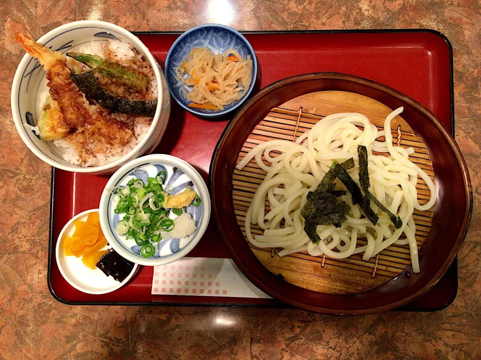 おすすめ定食(ミニ天丼とざるうどん)|ばーさんさん