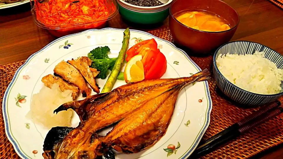 焼き魚と味噌汁|omuさん