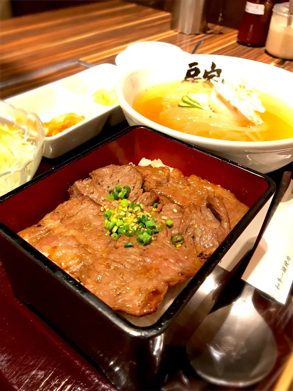 ◆ランチ いいとこどりセット◆
『盛岡練りだし　手打ち冷麺（小）』+『焼肉重（小）』|sayaさん