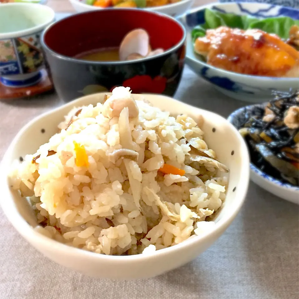 Snapdishの料理写真:鶏肉の五目炊き込みご飯|ゆかりさん