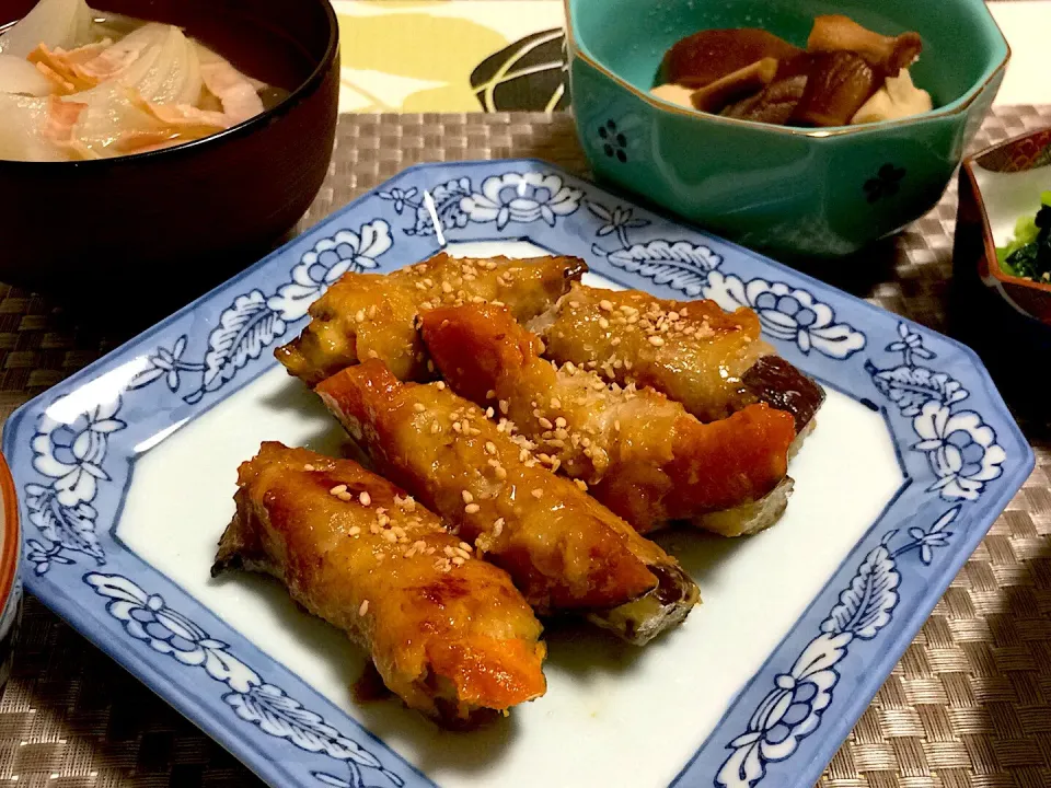 Snapdishの料理写真:なすとかぼちゃの味噌肉巻き|miyueさん