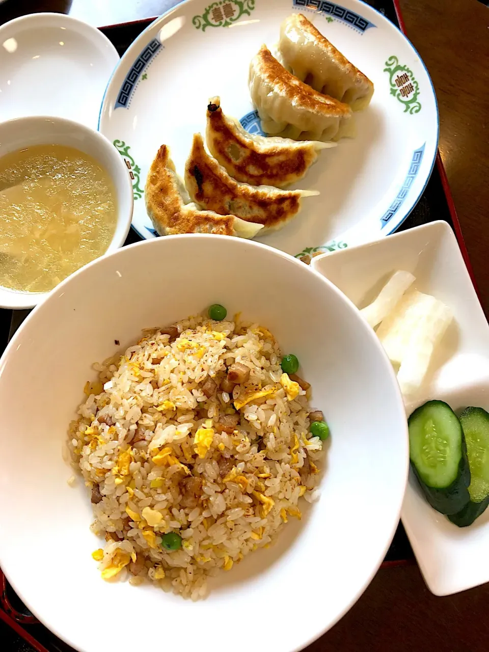 Snapdishの料理写真:チャーハン&餃子ランチ@中国料理 祭麺堂(一ノ割)|miyaさん