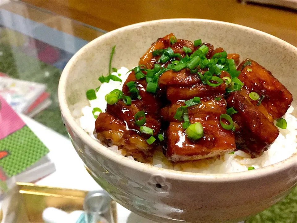 〜旦那/彼氏が喜ぶ〜やわらか角煮丼|AyuChさん