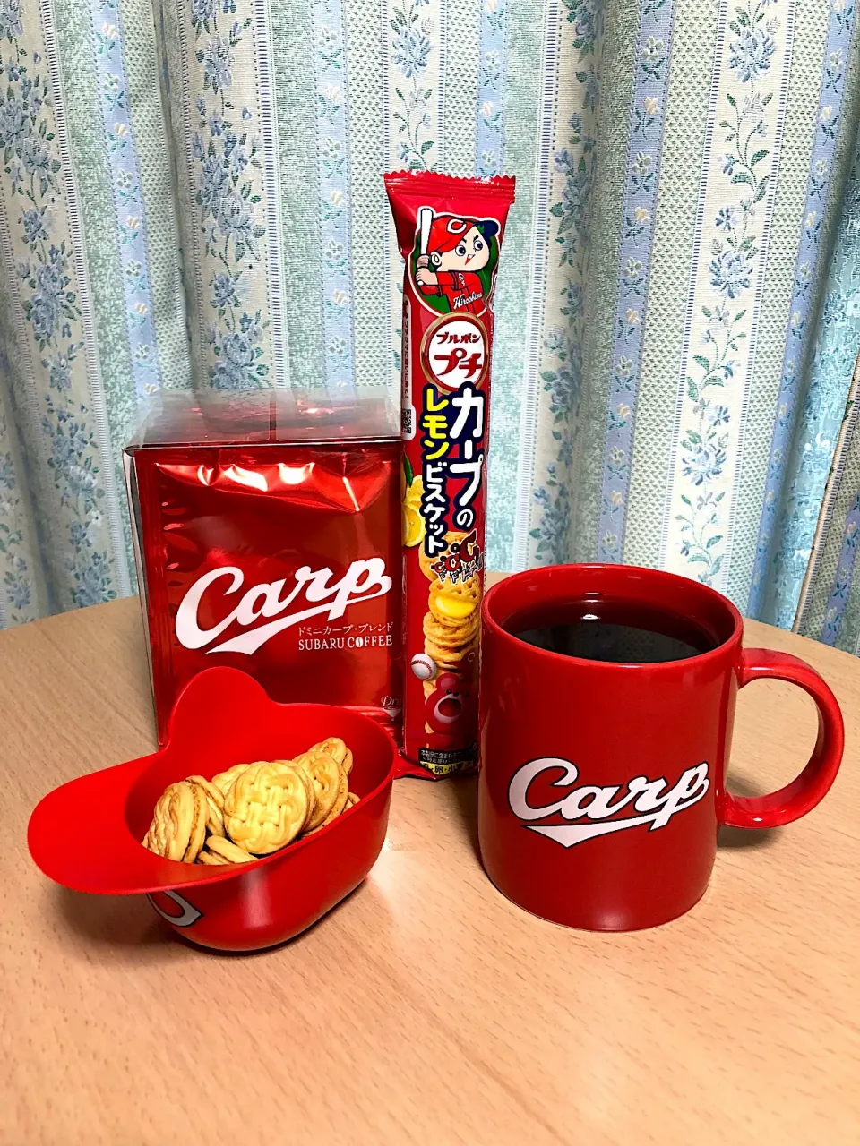 カープのレモンビスケット & ドミニカープ・ブレンドコーヒー|T. Wonderさん