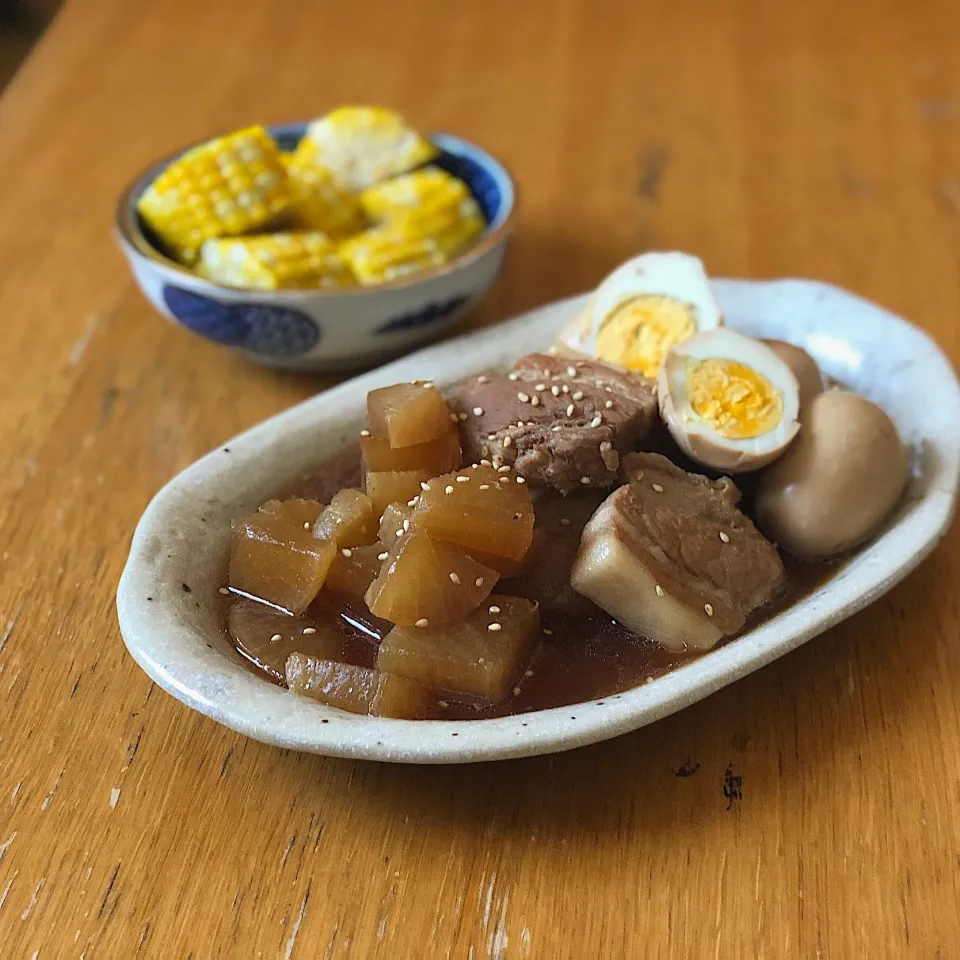 豚ばらと大根の煮物。|Imanaka Yukikoさん